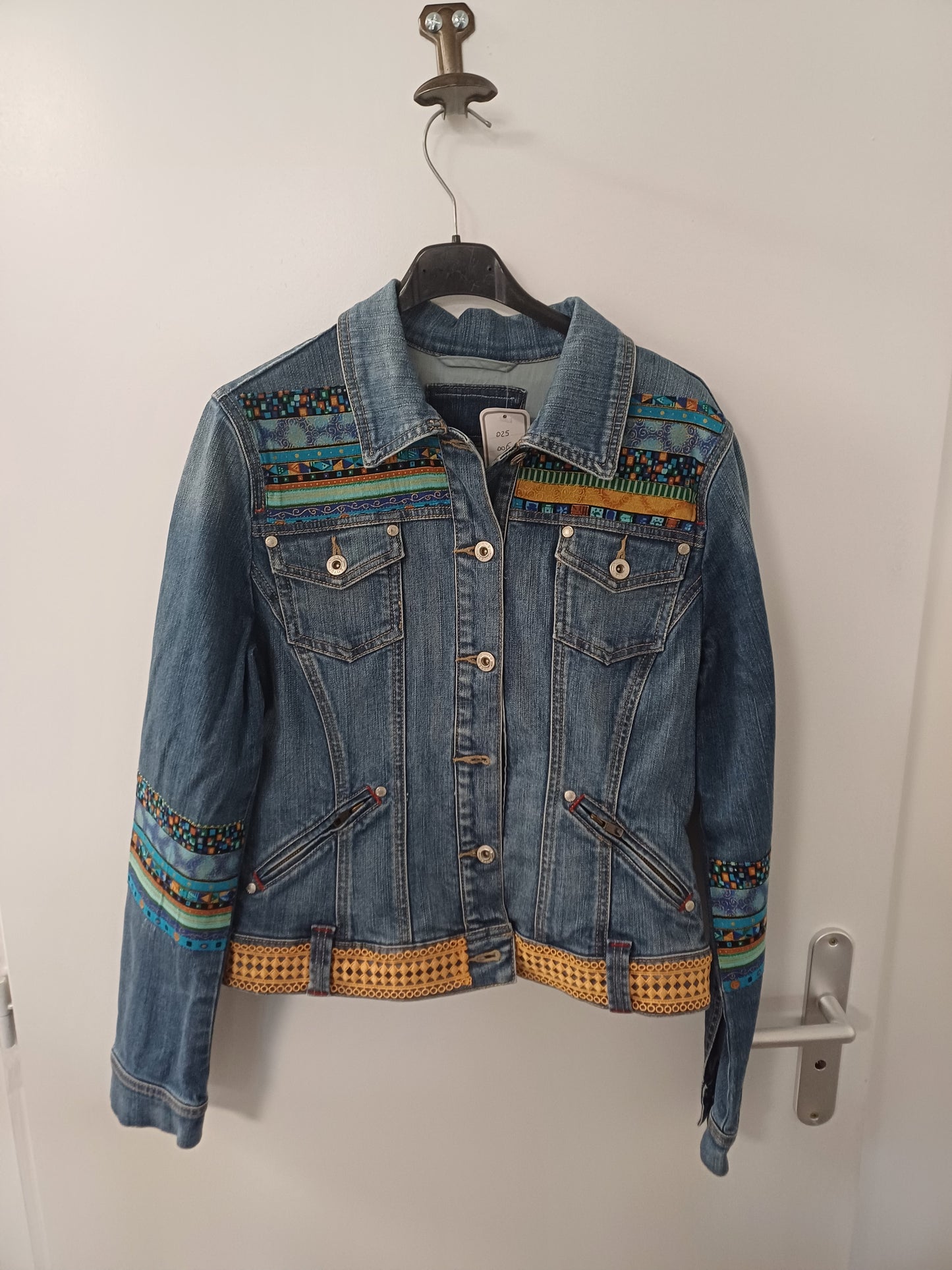 SURCYCLAGE : Veste en jean 025 006