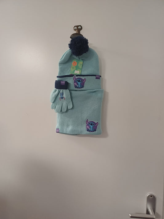 Ensemble bonnet, gants et tour de cou STITCH