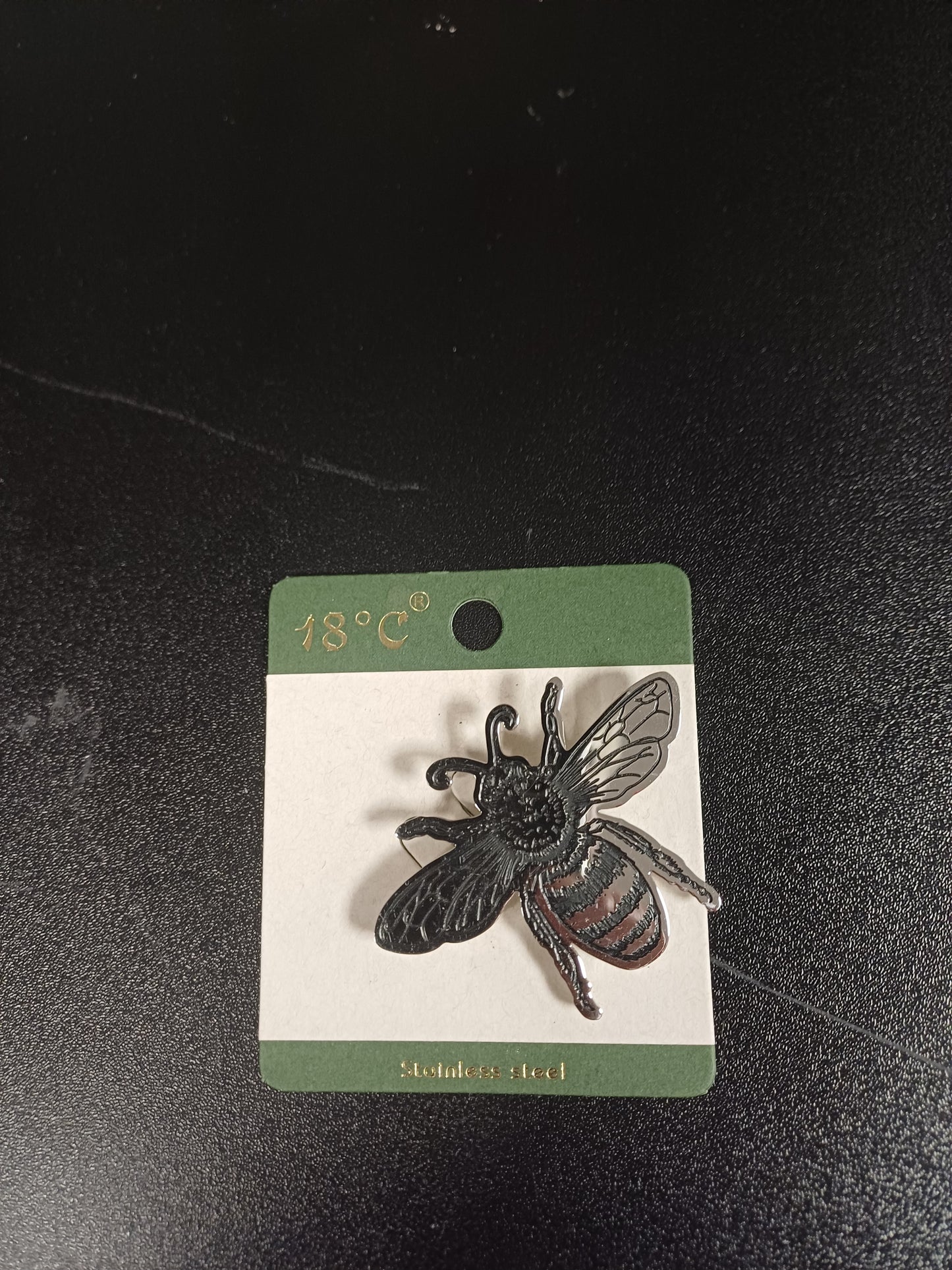 Broche abeille