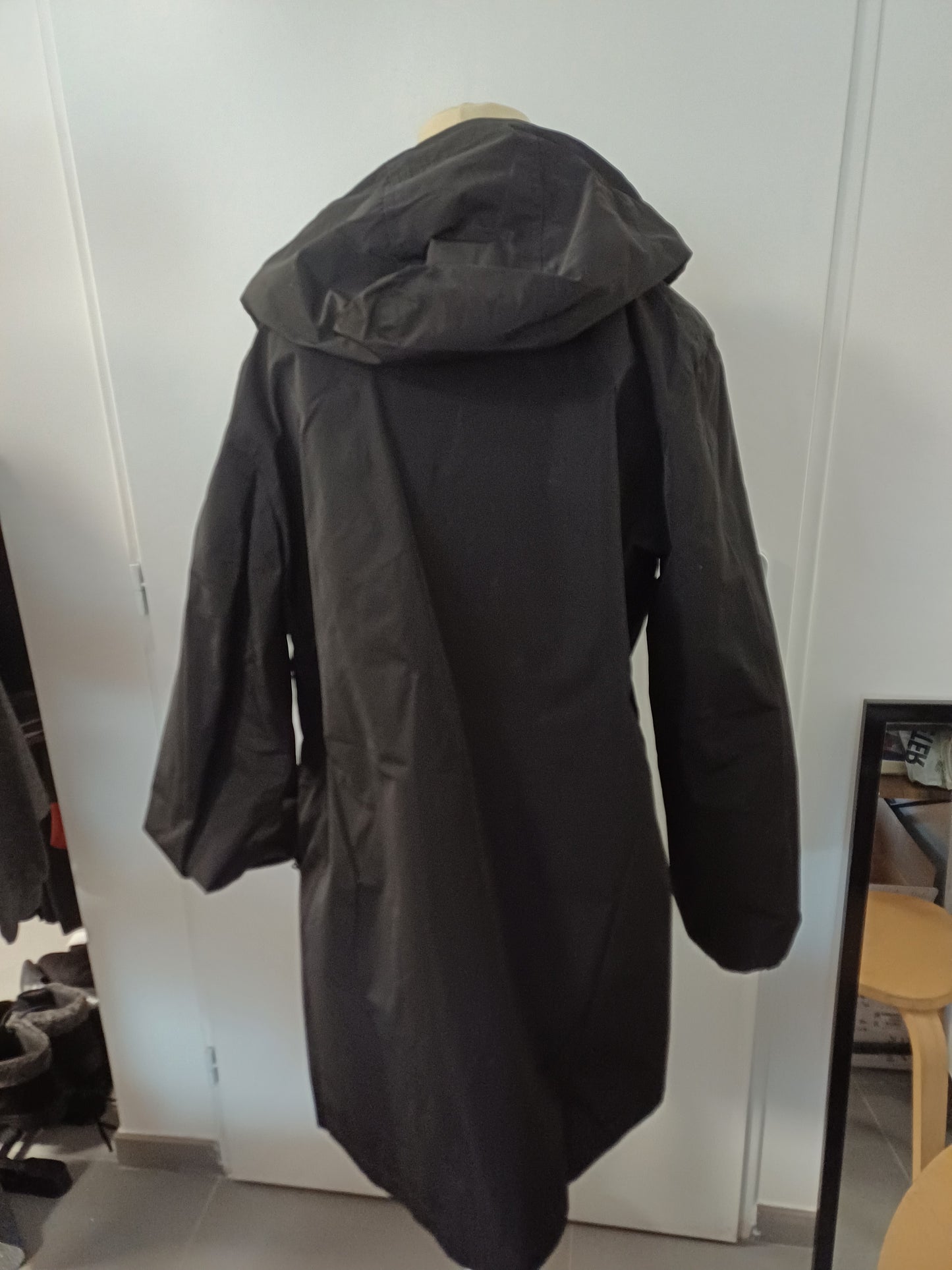 Veste imperméable à capuche